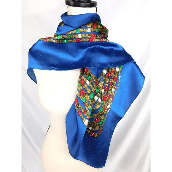 AUTHENTIC Vintage Chanel Red Floral Print Silk Scarf 34"x34" - Picture 4 of 11